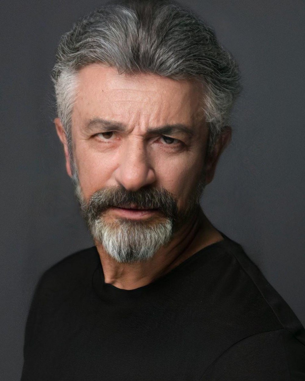 Şou-biznesdə yeni trend: özlərini qocaltdılar - FOTO